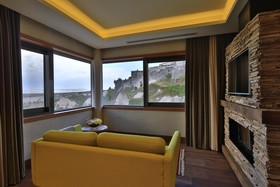 Ariana Sustainable Luxury Lodge