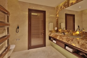 Ariana Sustainable Luxury Lodge