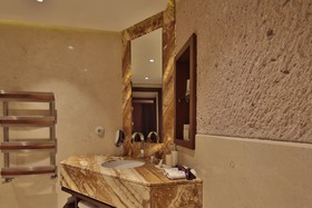 Ariana Sustainable Luxury Lodge