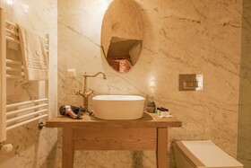 Carmin Cave Hotel