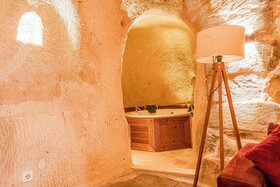 Carmin Cave Hotel