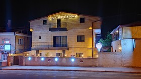 Daphne Luxury Rooms