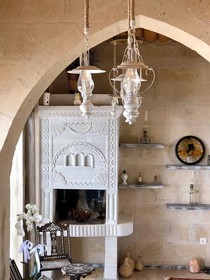 Karlik Cave Suites