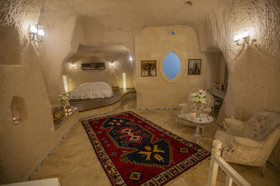 Karlik Cave Suites