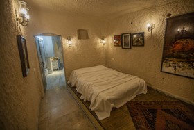 Karlik Cave Suites