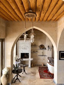 Karlik Cave Suites
