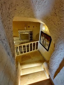 Karlik Cave Suites