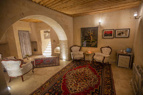 Karlik Cave Suites
