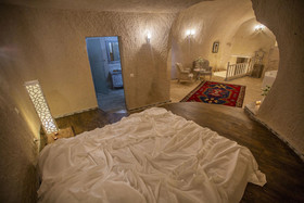 Karlik Cave Suites