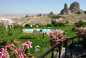 Karlik Evi