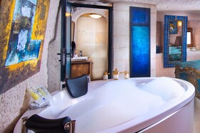 Selfie Cave Hotels Cappadocia