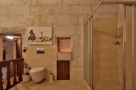 Aurora Cave Hotel