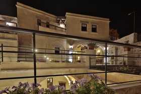 Aurora Cave Hotel