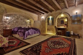 Aurora Cave Hotel