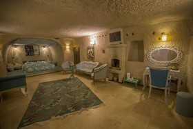 Aurora Cave Hotel