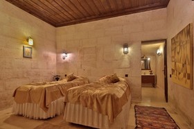 Aurora Cave Hotel