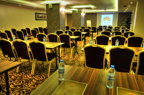 Golden Deluxe Hotel