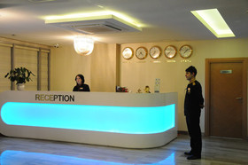 Golden Deluxe Hotel