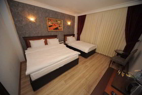 Golden Lake Hotel