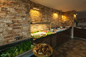 Armin Hotel