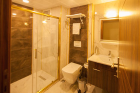 Armin Hotel