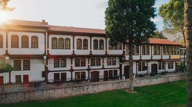 Bayezid Han Konak