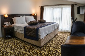 Çinar Han Otel & Cafe