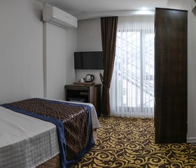 Çinar Han Otel & Cafe