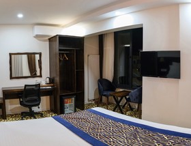 Çinar Han Otel & Cafe