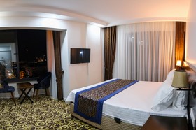 Çinar Han Otel & Cafe
