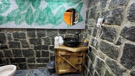 Waterfall Bungalov