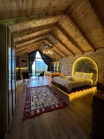 Zirvedekal Suit Hotel