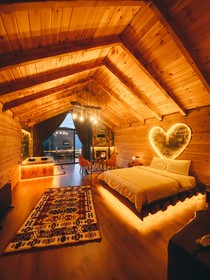 Zirvedekal Suit Hotel