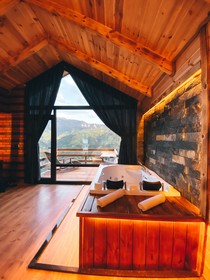 Zirvedekal Suit Hotel