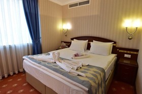 Akar Hotel International
