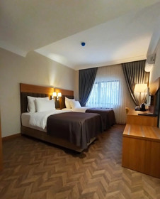 Ak Life Hotel & Suit