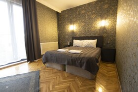 Ares Business Suit Hotel