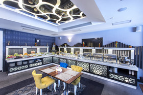 Demonti Hotel