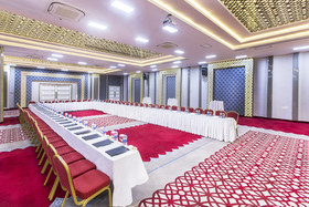 Demonti Hotel