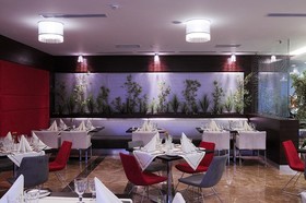 Demora Hotel