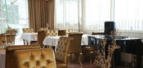 Golden Boutique