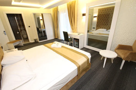 Grand Silay Hotel