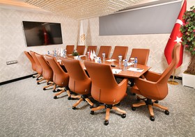 Guvenay Business Hotel