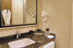 HM Commerce Hotel