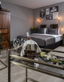 Hotel Cinnah