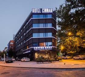 Hotel Cinnah