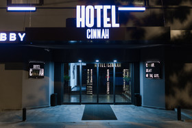 Hotel Cinnah