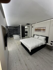 KT Suites