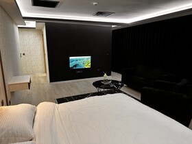KT Suites