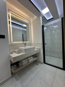 KT Suites